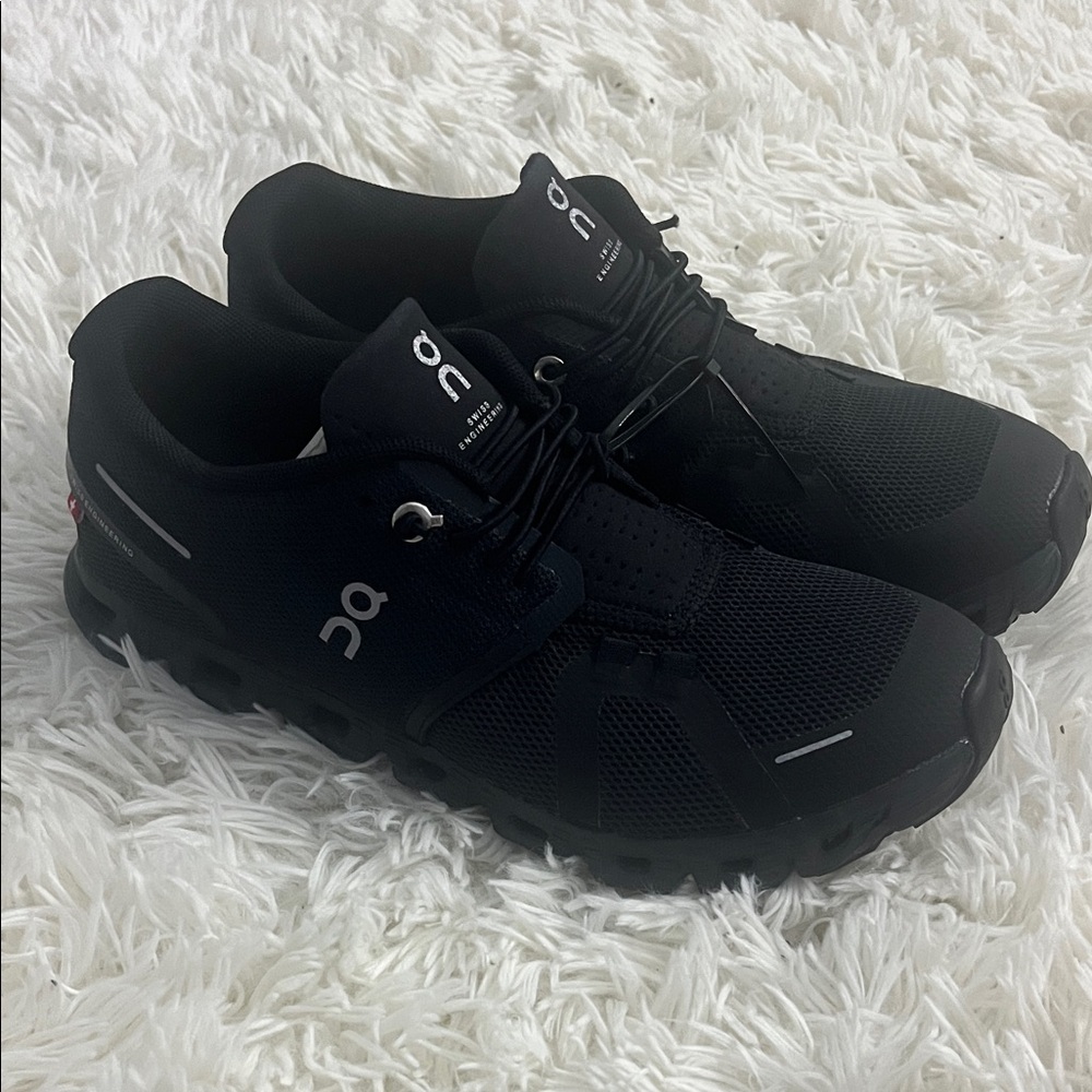 On Running Women’s Black Athletic Shoes